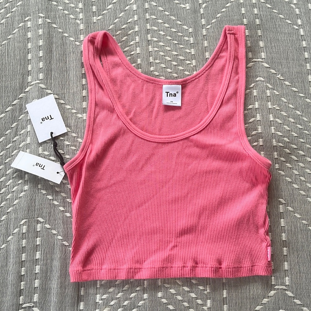 Aritzia TNA pink crop top NEW XS